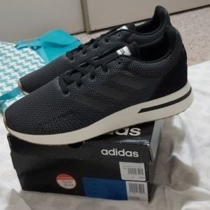 New Adidas Run70S black - men US size 10